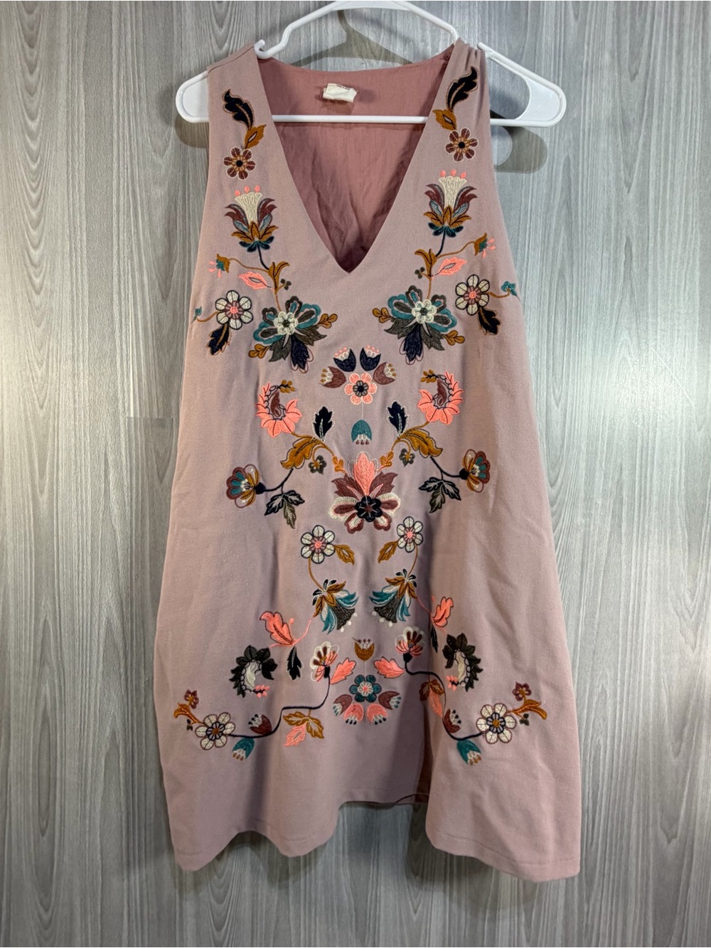 By Together Embroidered Floral V-Neck Sleeveless Dress Boho Festival Women’s L